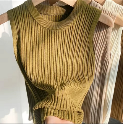 Susanna™ - Top minimalismo accogliente