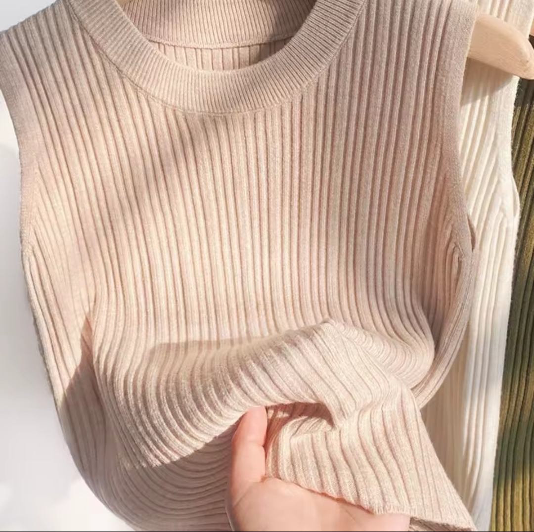 Susanna™ - Top minimalismo accogliente